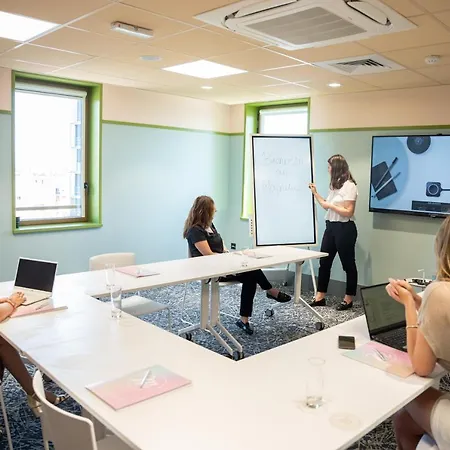 Aiden By Western & 4* クレルモン・フェラン