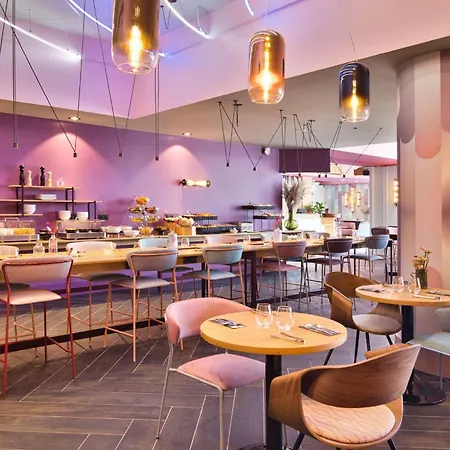 ホテル Aiden By Western & クレルモン・フェラン