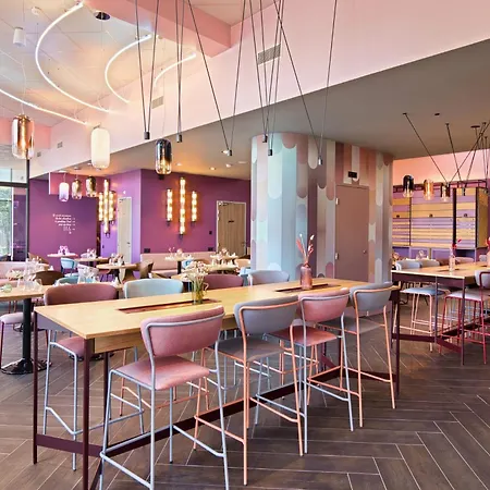 ホテル Aiden By Western & 4*