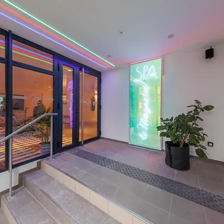 Aiden By Western & ホテル クレルモン・フェラン