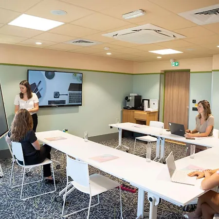 ホテル Aiden By Western & 4*