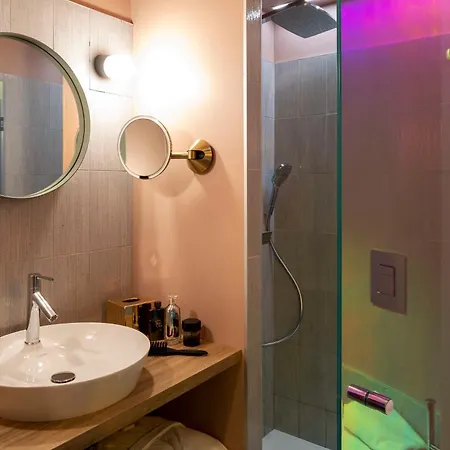 Aiden By Best Western Clermont-Ferrand - Le Magnetic Hotel & Spa ホテル