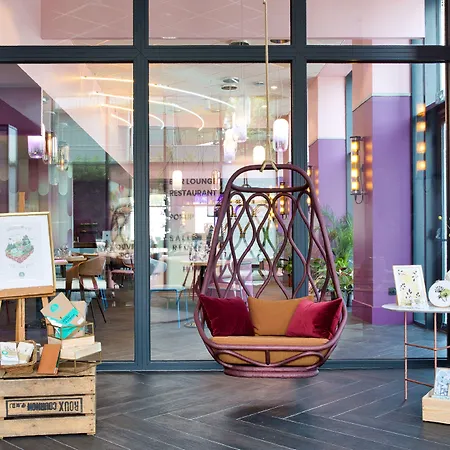 Aiden By Western & ホテル 4*