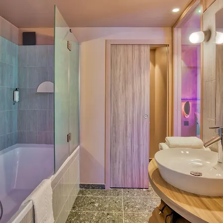 Aiden By Western & クレルモン・フェラン