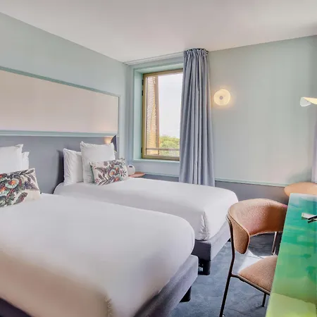 Aiden By Best Western Clermont-Ferrand - Le Magnetic Hotel & Spa 4*