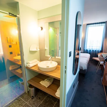 Aiden By Western & ホテル