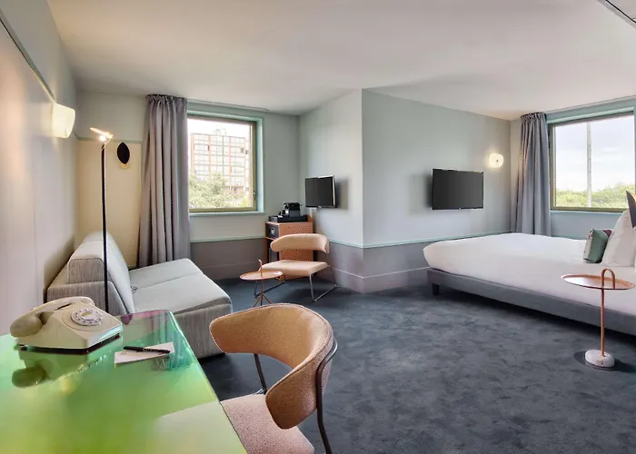 Aiden By Western & Clermont-Ferrand