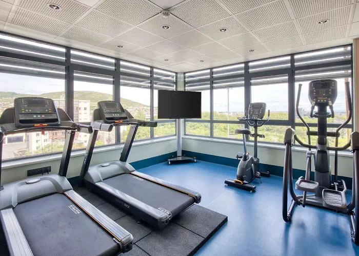 Aiden By Western & Clermont-Ferrand