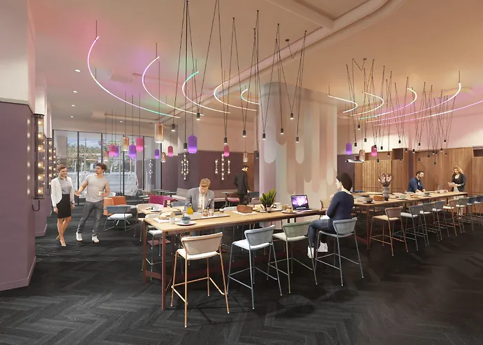 Aiden By Western & Hotel 4*